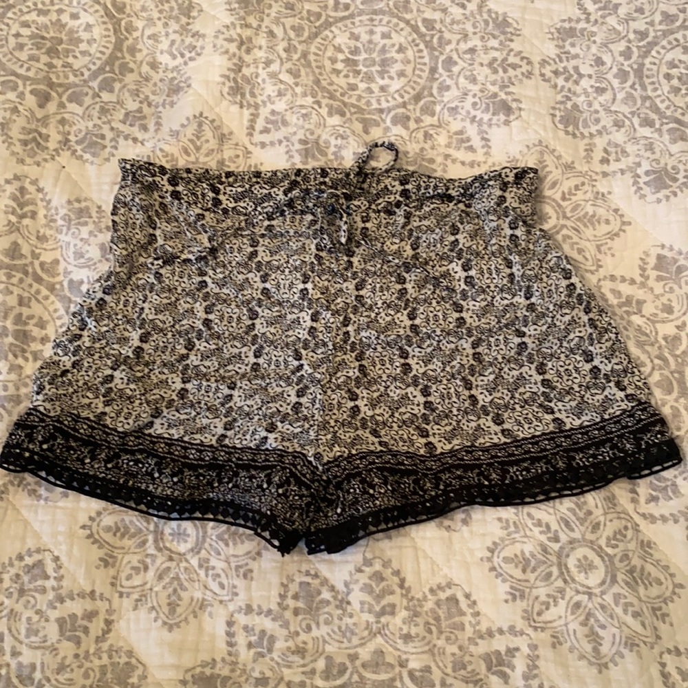 NWOT Rue 21 Women’s Dress Shorts Super Cute!!